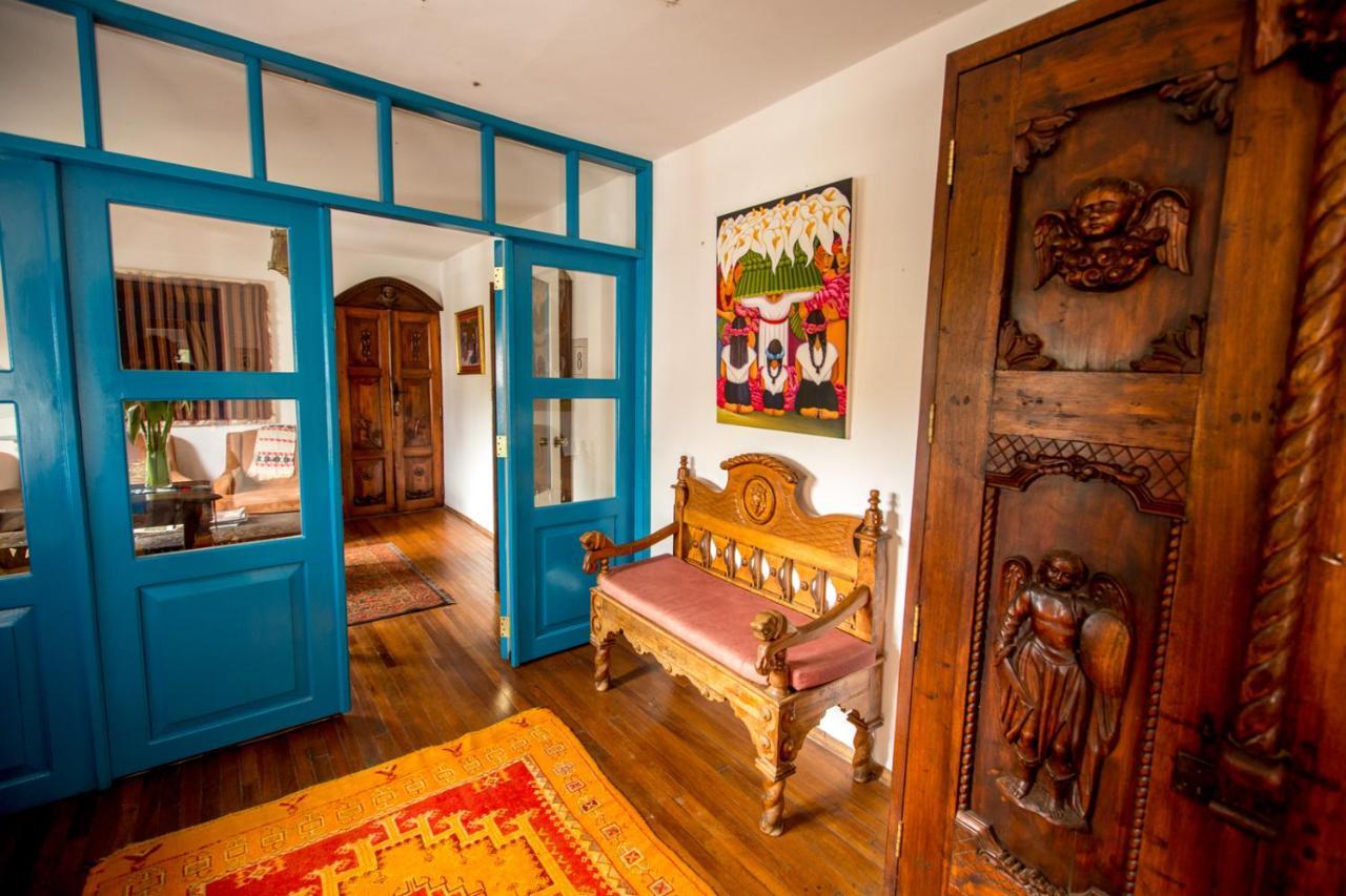 ホテル Hacienda Cusin オタバロ 部屋 写真