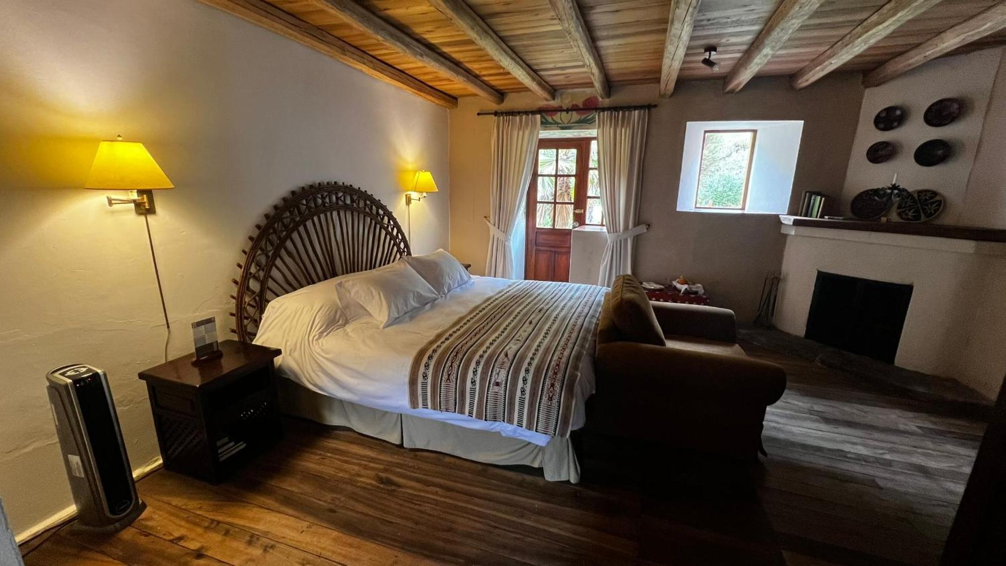 ホテル Hacienda Cusin オタバロ エクステリア 写真