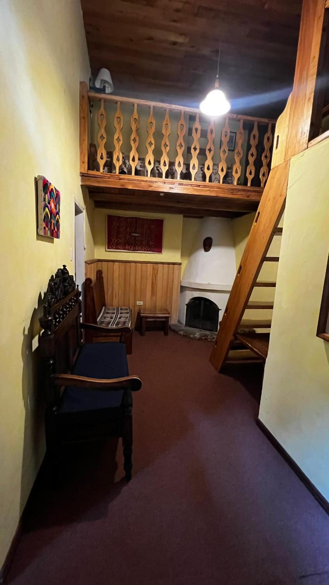 ホテル Hacienda Cusin オタバロ エクステリア 写真
