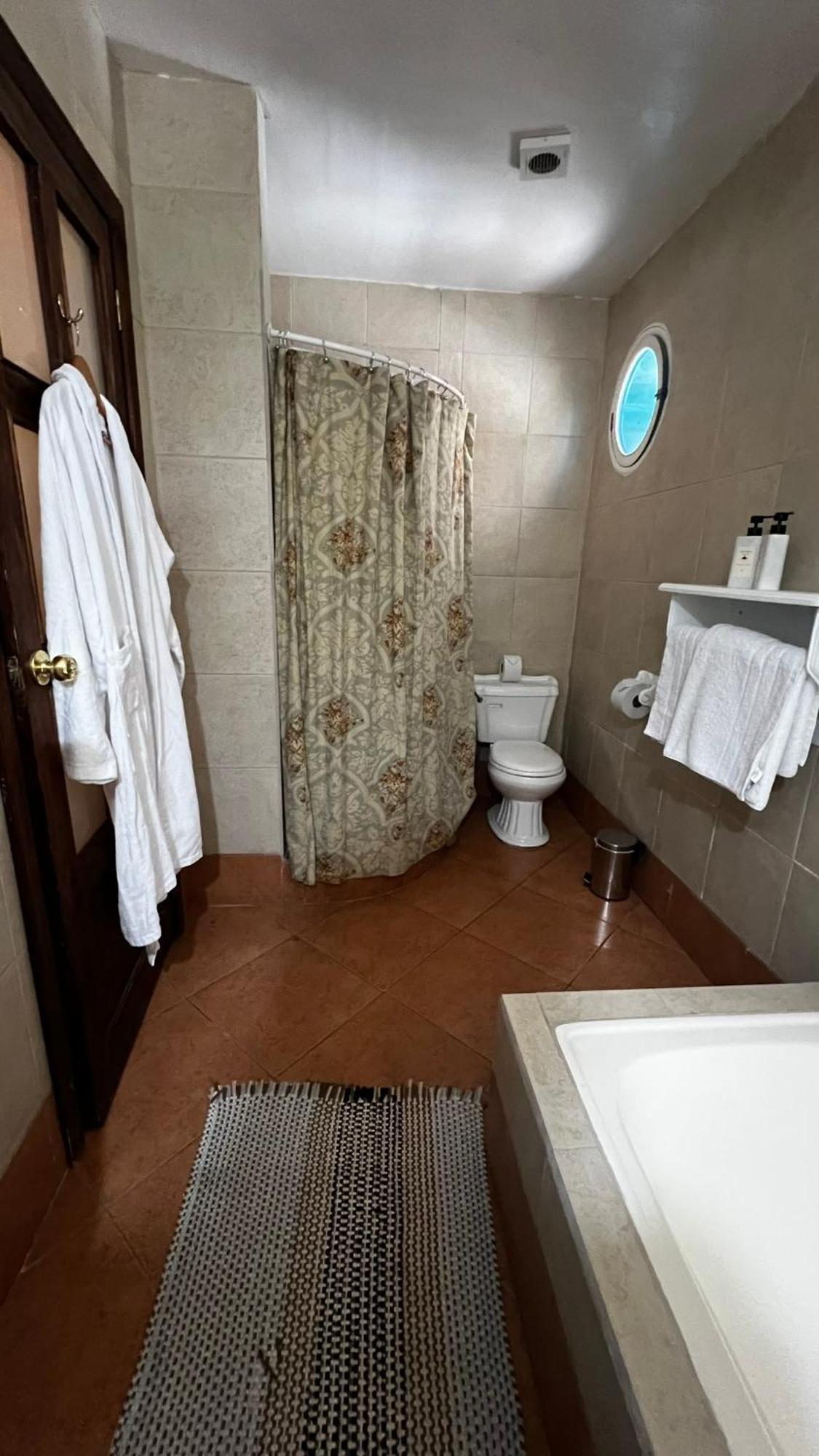 ホテル Hacienda Cusin オタバロ エクステリア 写真